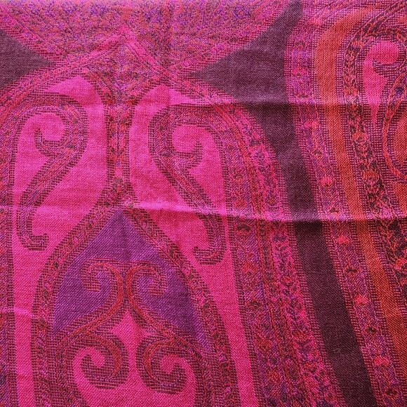 Stunning Red and Purple Paisley Designed Oversized Scarf - Picture 10 of 10